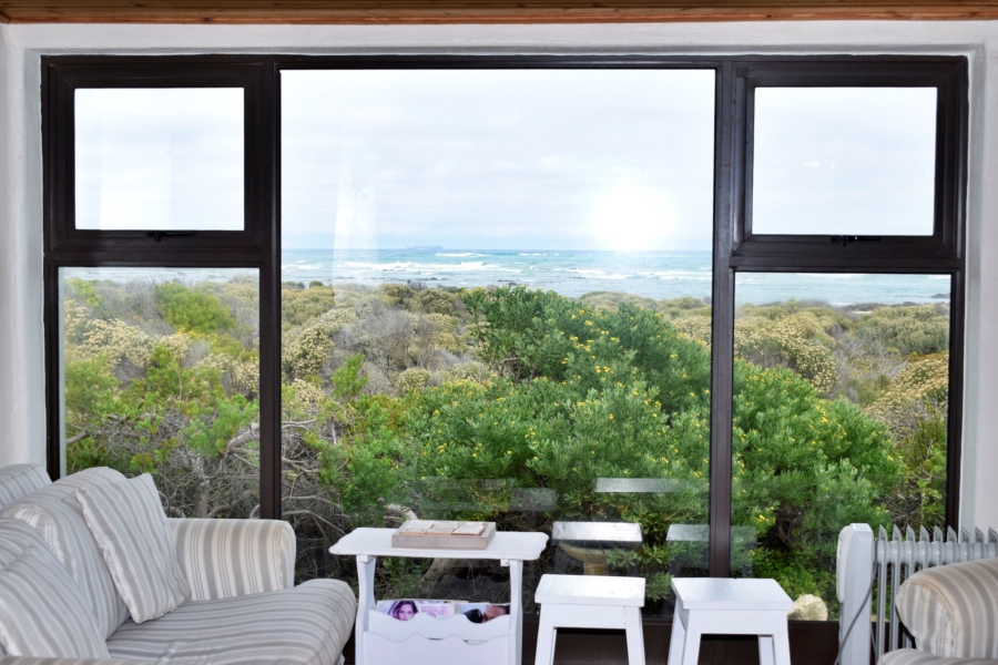 6 Bedroom Property for Sale in Suiderstrand Western Cape